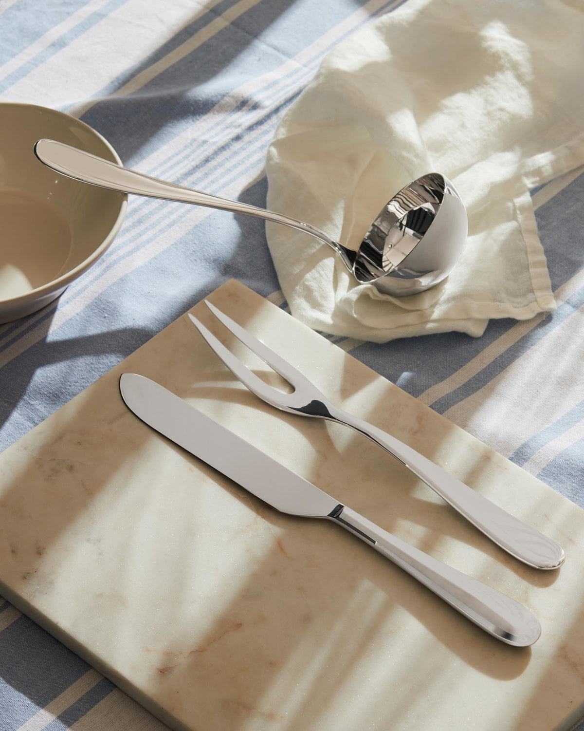 Nuovo Milano Carving Knife | ALESSI