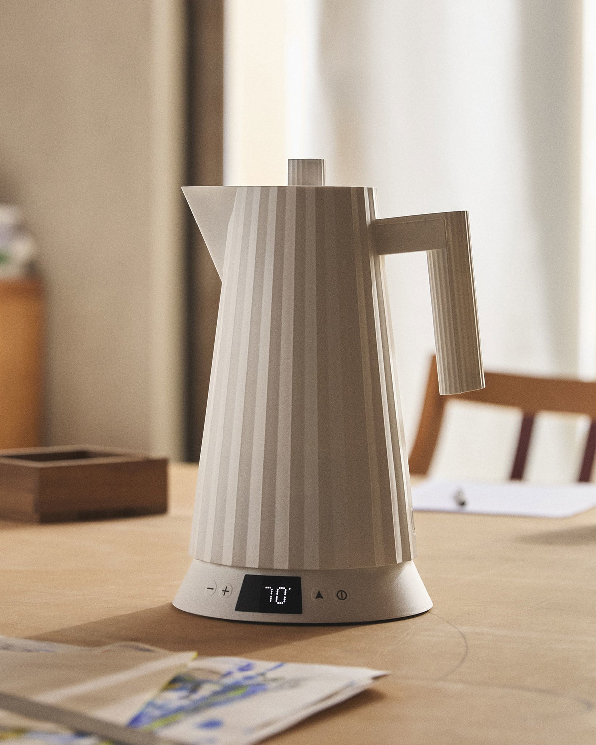 Plissé: Electric Kettle By Michele De Lucchi - Temperature Control | ALESSI