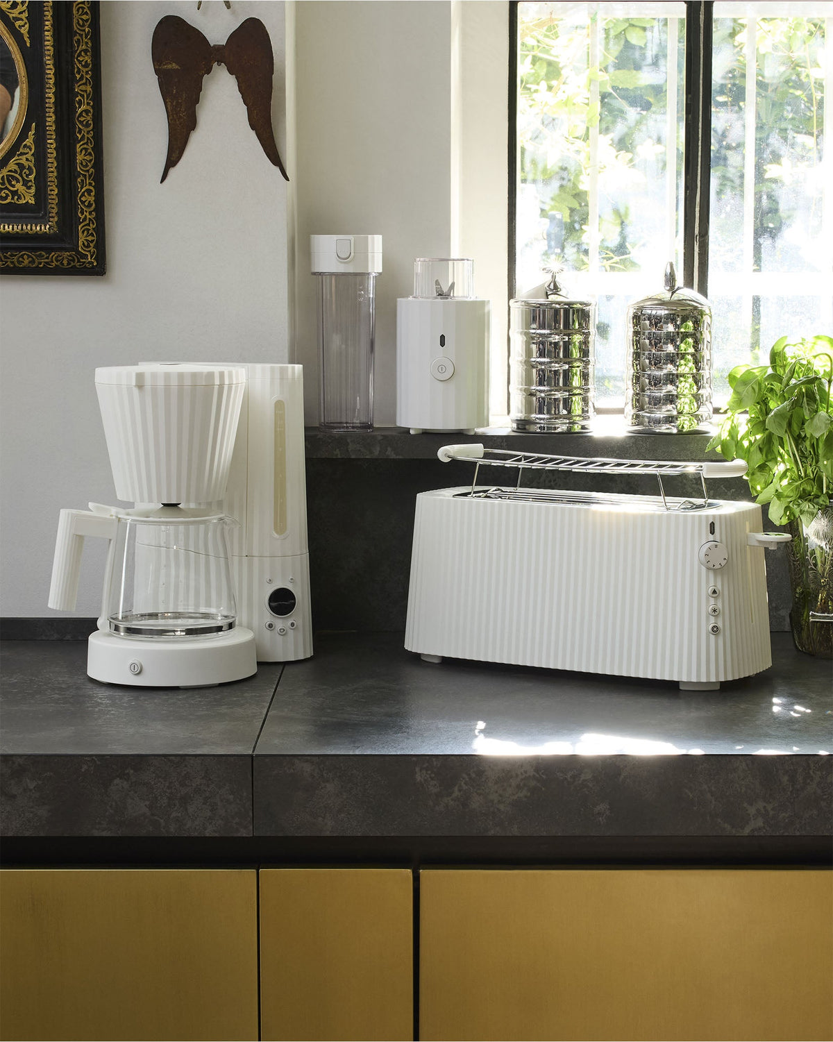 Plissé Drip Coffee Maker - European Plug By Michele De Lucchi | ALESSI