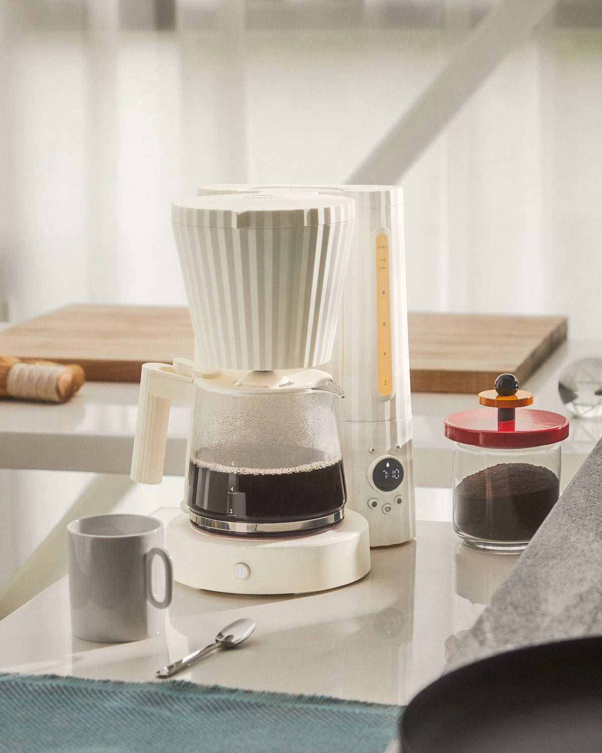 Plissé Drip Coffee Maker - European Plug By Michele De Lucchi | ALESSI
