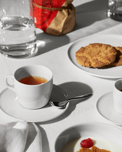 Itsumo: Set of one drip coffee cup with saucer 4 pieces | ALESSI