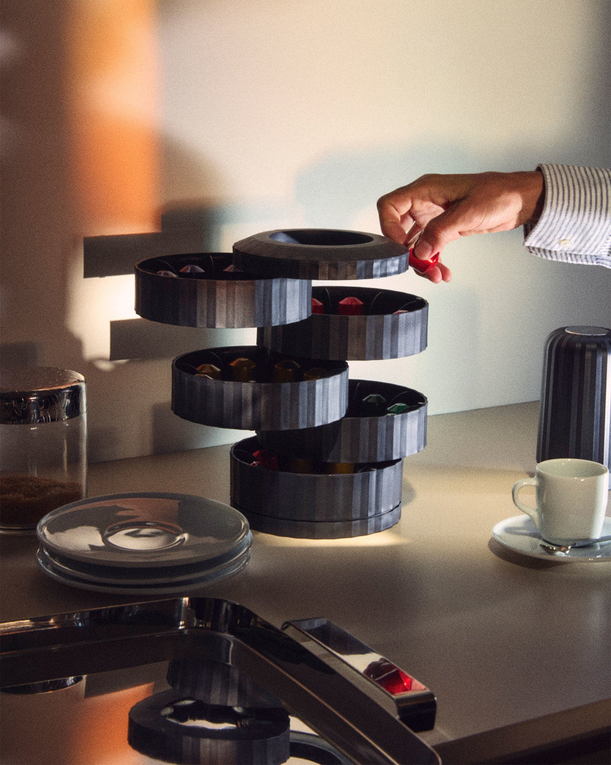 Plissé: Capsule holder by Michele De Lucchi | ALESSI