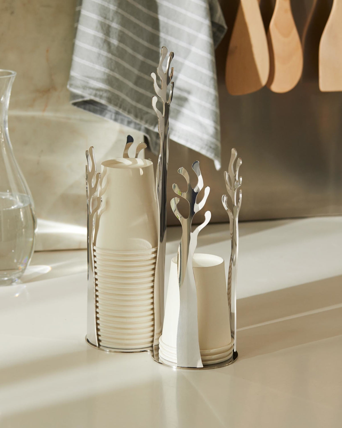 Mediterraneo: Cup holder by Emma Silvestris & LPWK | ALESSI