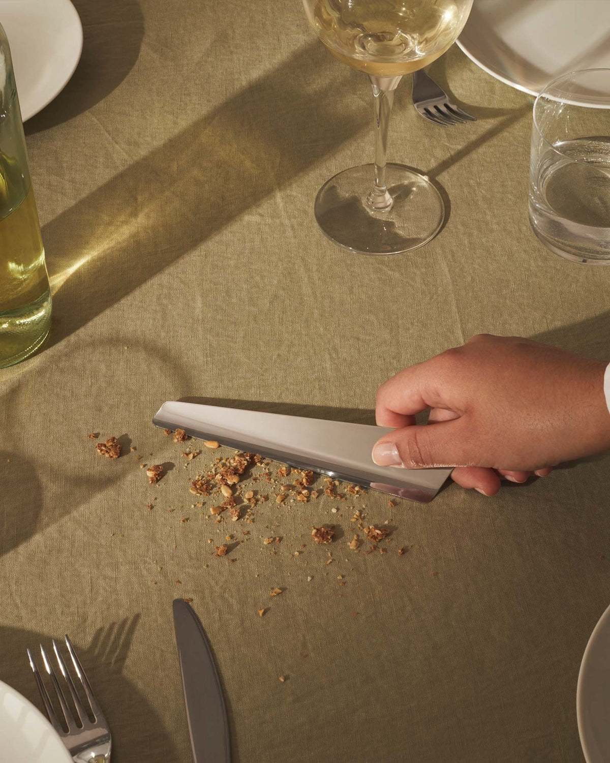Ala: Crumb collector by Achille Castiglioni | ALESSI