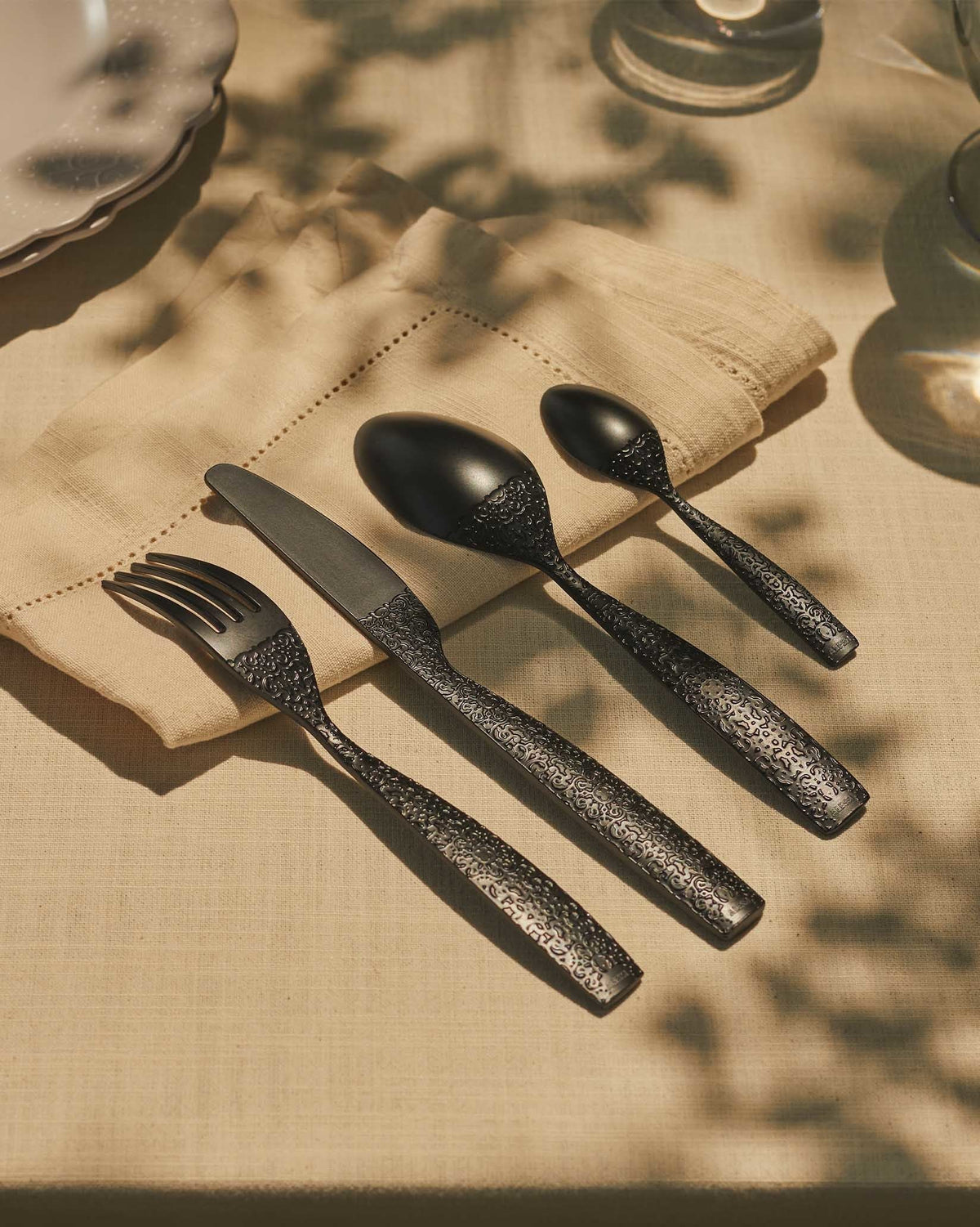 Dressed En Plein Air Cutlery Set 16 Pieces By Marcel Wanders | ALESSI