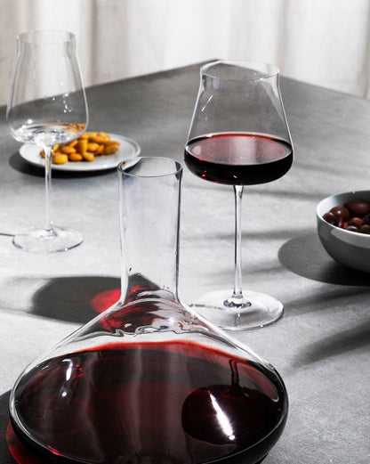 Eugenia: Glass for red wine 4 pieces By Naoto Fukasawa | ALESSI