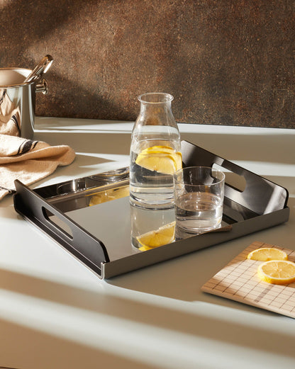Vassily: Rectangular tray with handles | ALESSI
