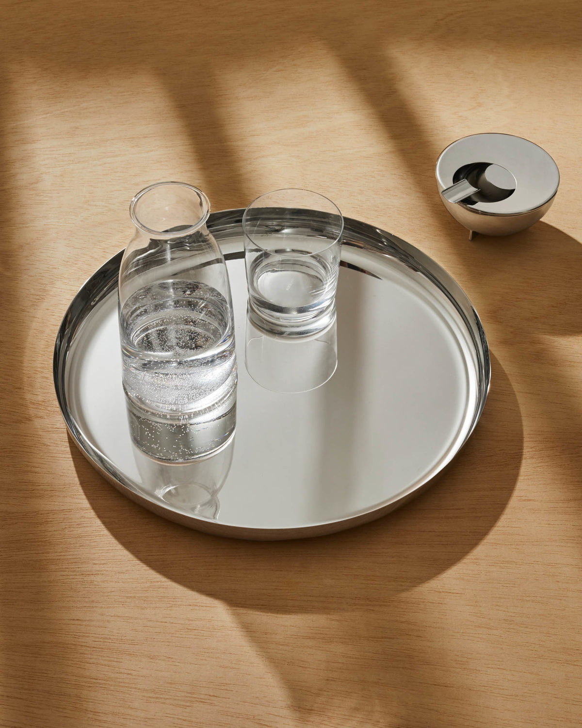JM14: Round tray | ALESSI