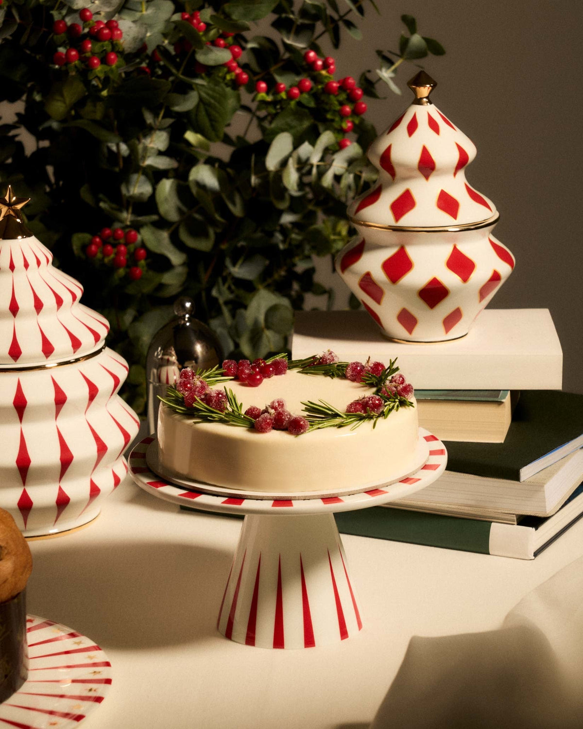 Delight: Porcelain cake stand by Nika Zupanc | ALESSI