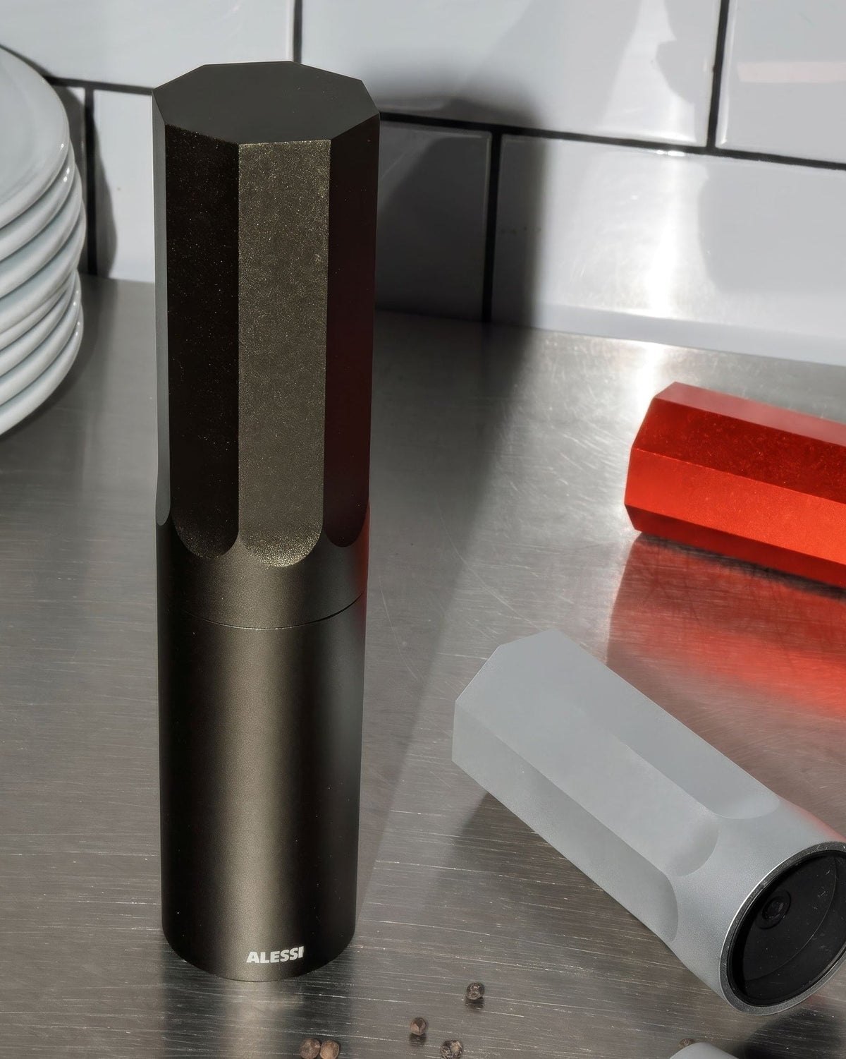 KG01: Salt, Pepper & Spice Grinder By K. Grcic | ALESSI