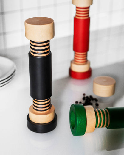 MP0215: Salt, pepper and spice grinder by Ettore Sottsass | ALESSI