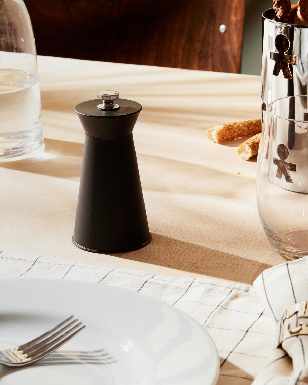 Pépé le Moko: Pepper mill by Jasper Morrison | ALESSI