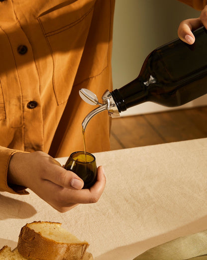 Fior d'olio: Olive oil taster with pourer | ALESSI