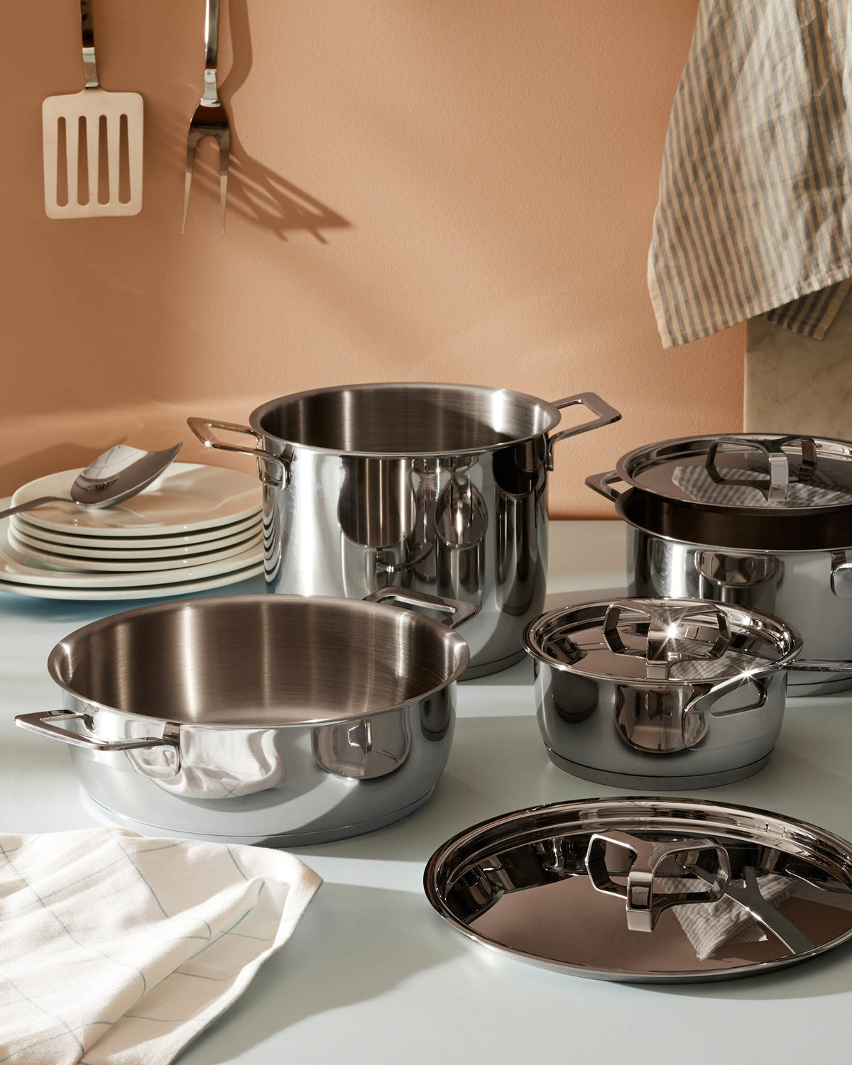 Pots&Pans Pots And Pans Set 7 Pieces By Jasper Morrison | ALESSI