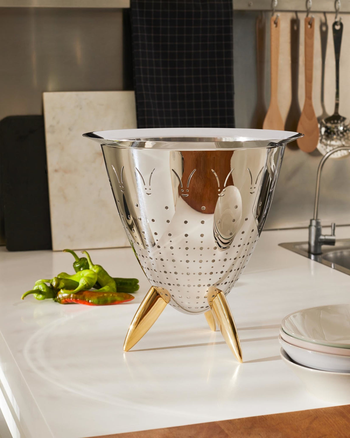 Max Le Chinois Colander Designed By Philippe Starck | ALESSI