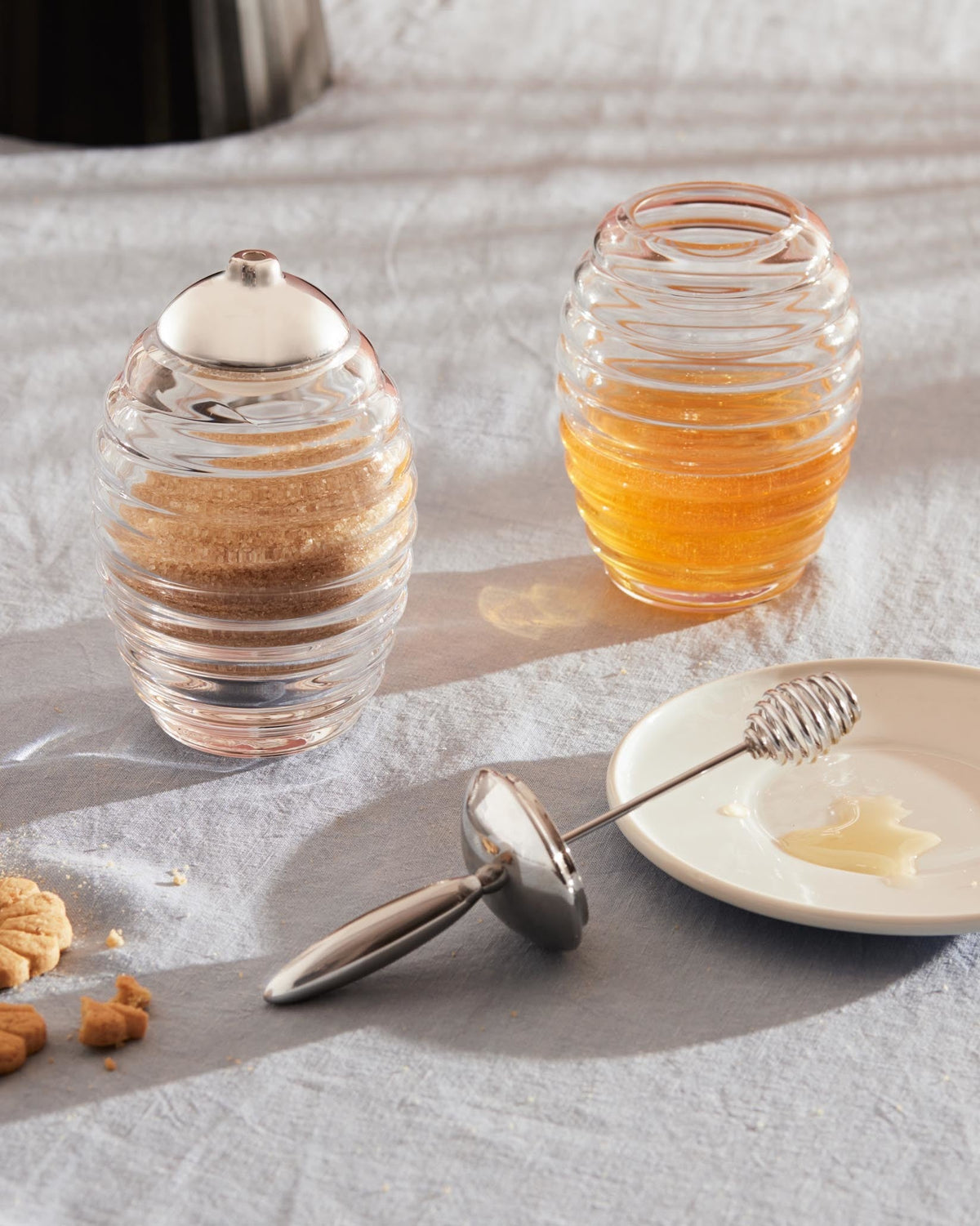 Honey pot: Honey jar with dipper By Theo Williams & CSA | ALESSI