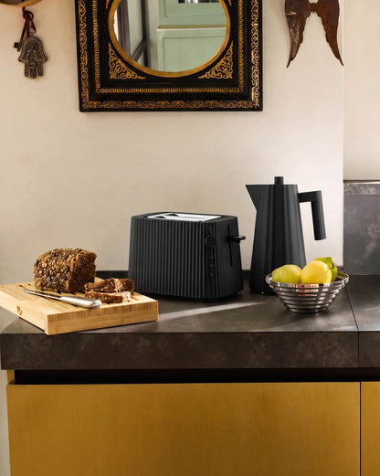 Plissé: Black Kettle & Toaster Set By M. De Lucchi | ALESSI