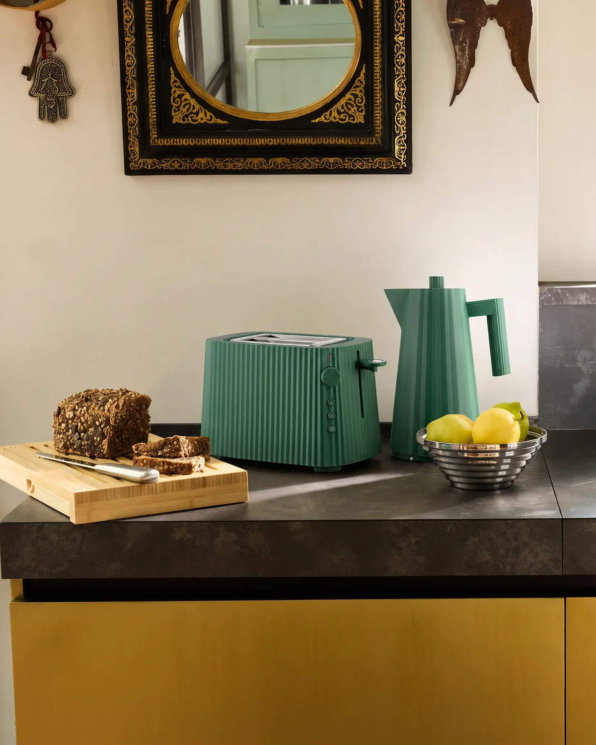 Plissé: Green Kettle & Toaster Set By M. De Lucchi | ALESSI