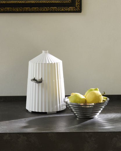 Plissé Electric Citrus-Squeezer - European Plug - By Michele De Lucchi | ALESSI