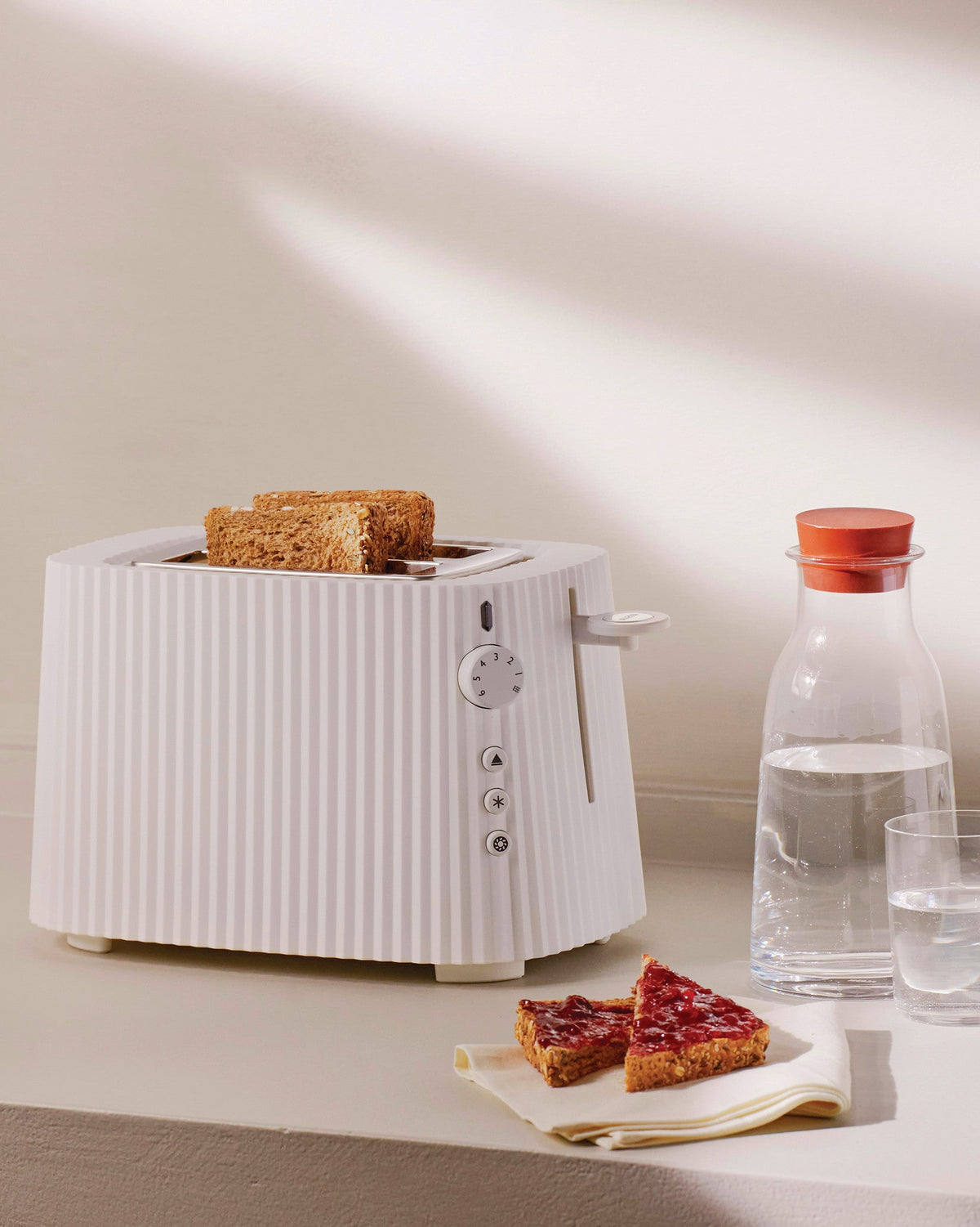 Plissé: Toaster Designed By Michele De Lucchi | ALESSI