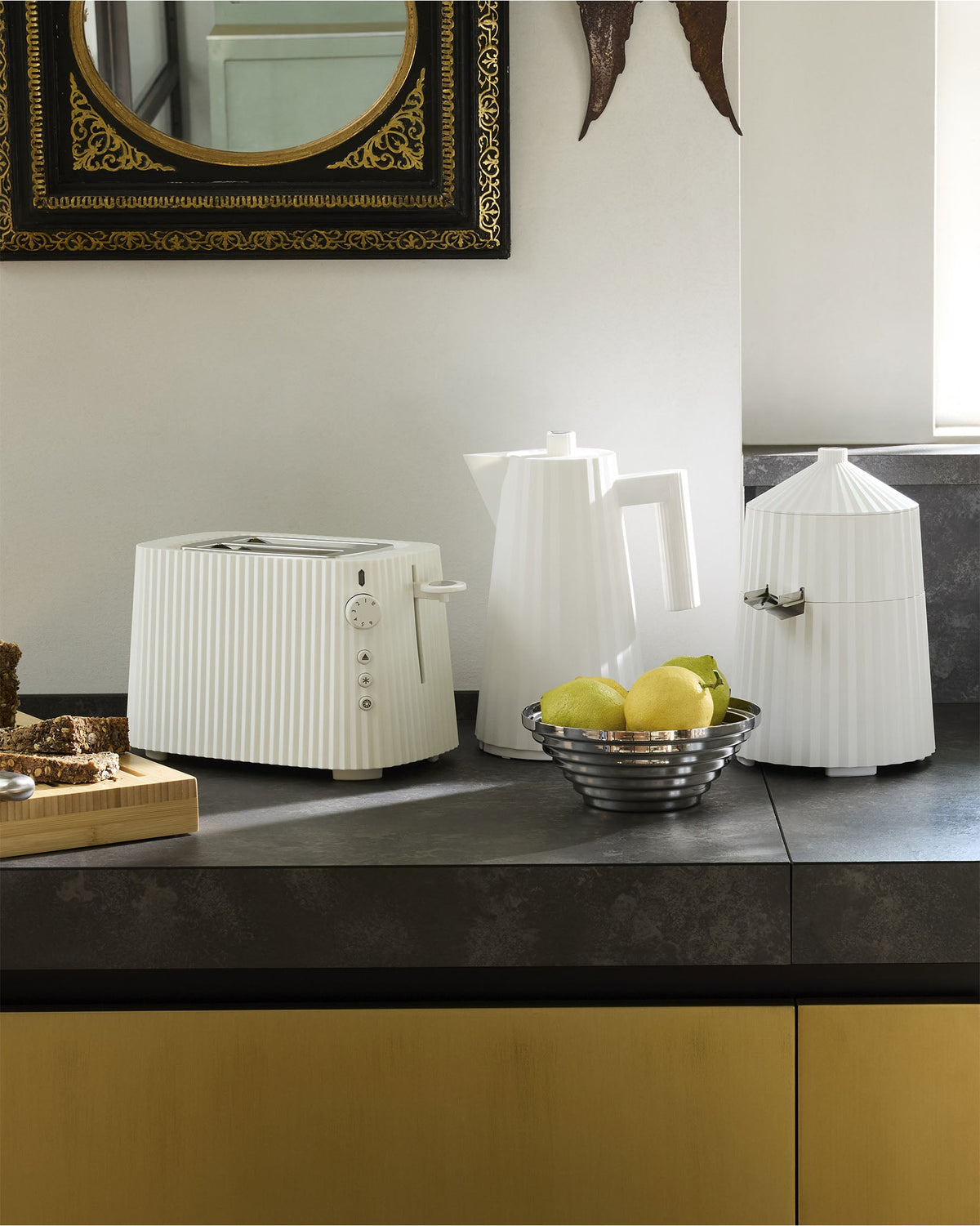 Plissé Toaster - European Plug By Michele De Lucchi | ALESSI
