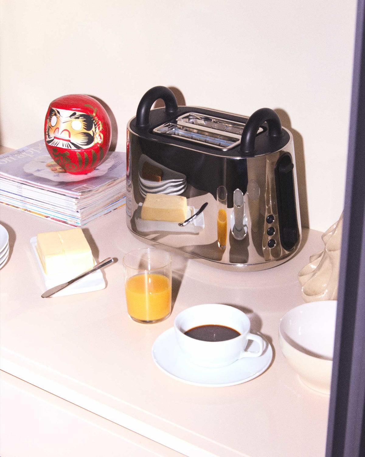 Toru: Electric toaster with European plug By Nendo | ALESSI
