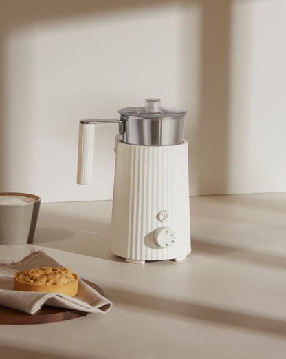Plissé Multi-Function Milk Frother - European Plug | ALESSI