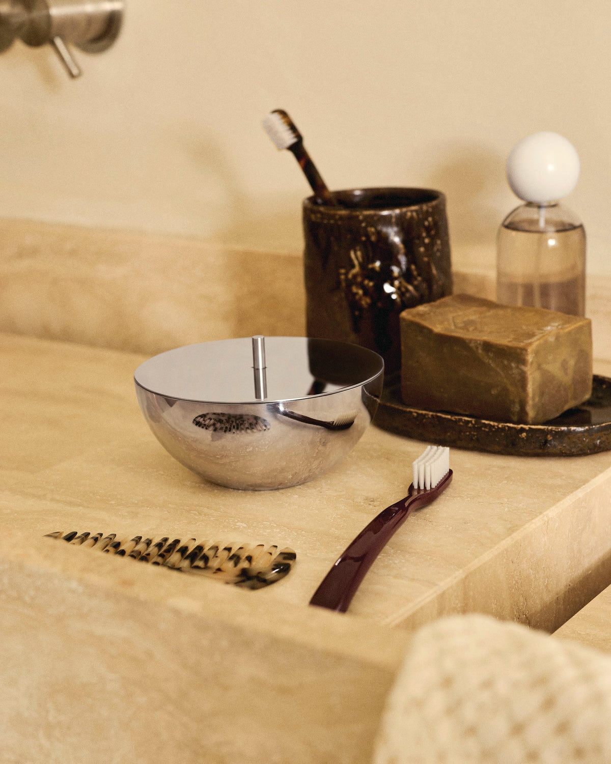 Rocc: Container with lid by Michael Anastassiades - Small | ALESSI