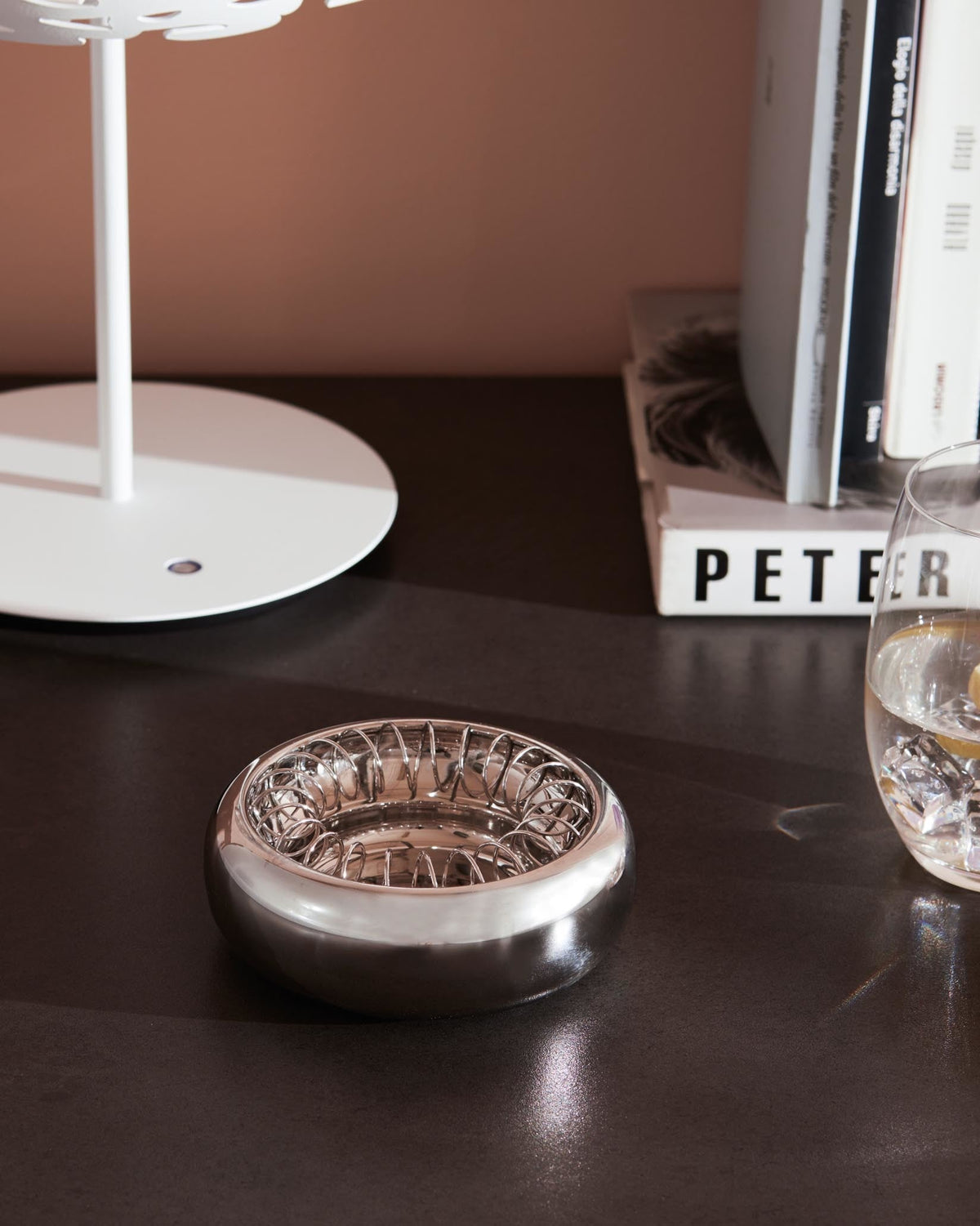 Spirale: Ashtray by Achille Castiglioni | ALESSI