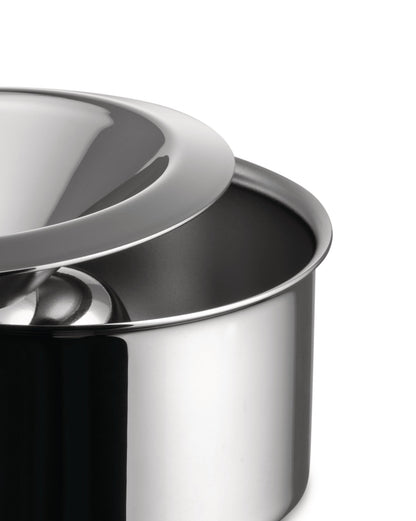90010: Ashtray by Marianne Brandt | ALESSI