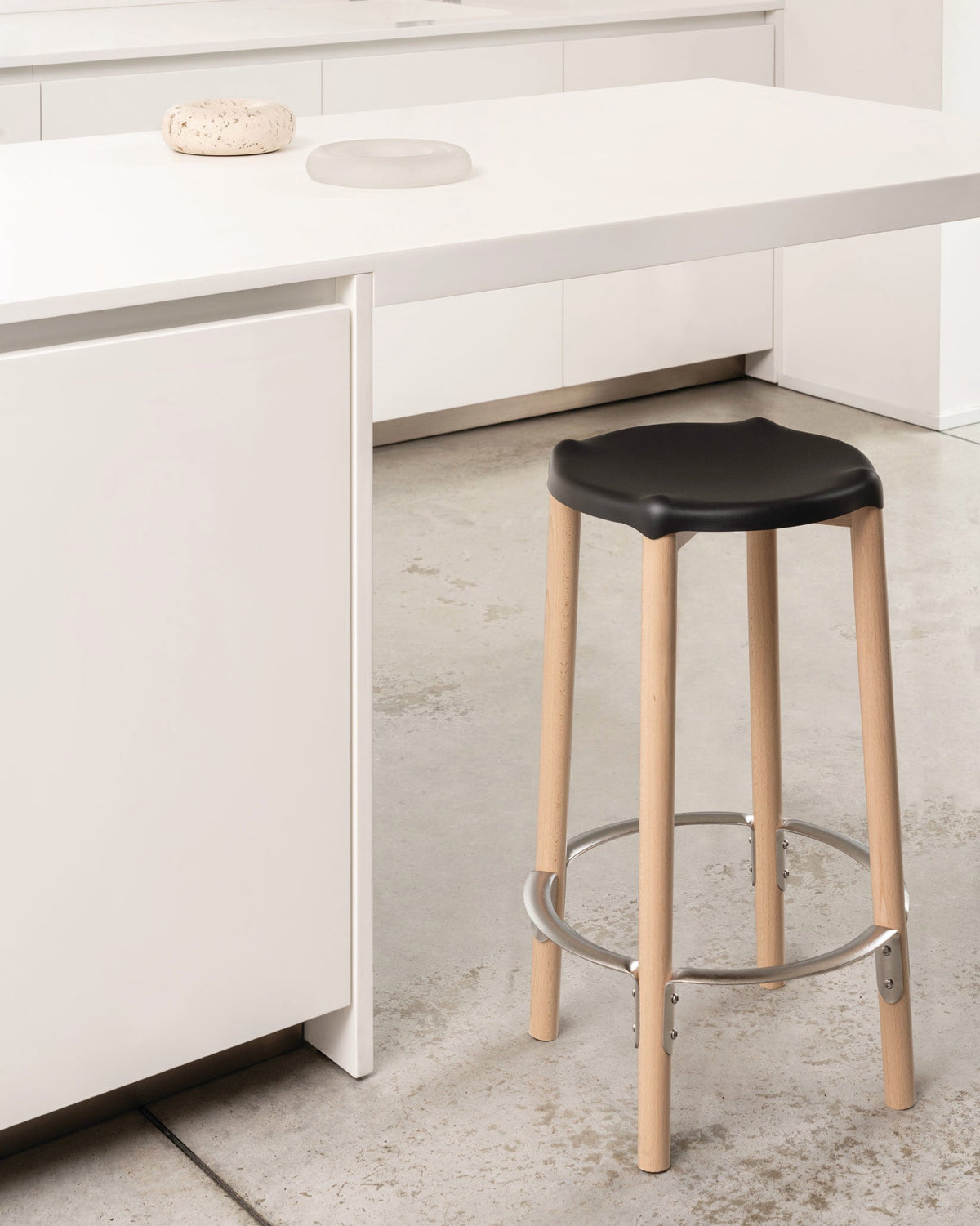 Poêle Collection - High stool by Philippe Starck | ALESSI