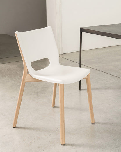 Poêle Collection: Monoshell chair by Philippe Starck | ALESSI