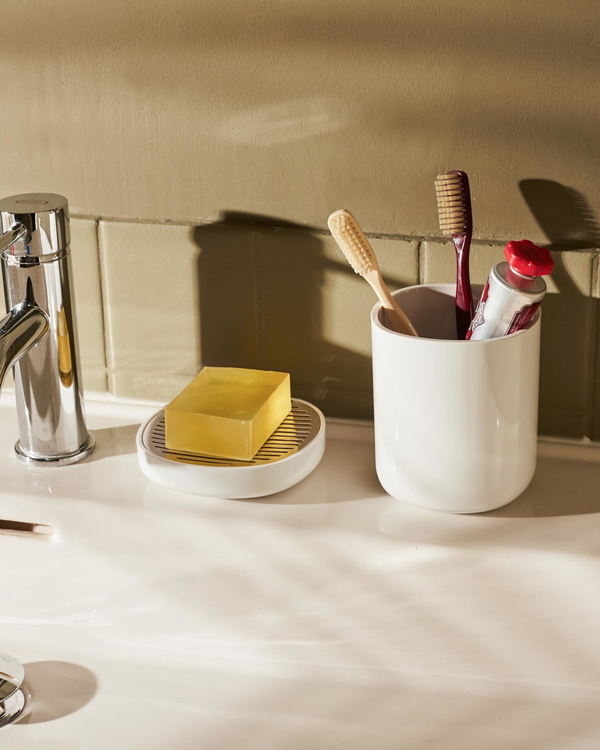 Birillo: Soap dish by Piero Lissoni | ALESSI