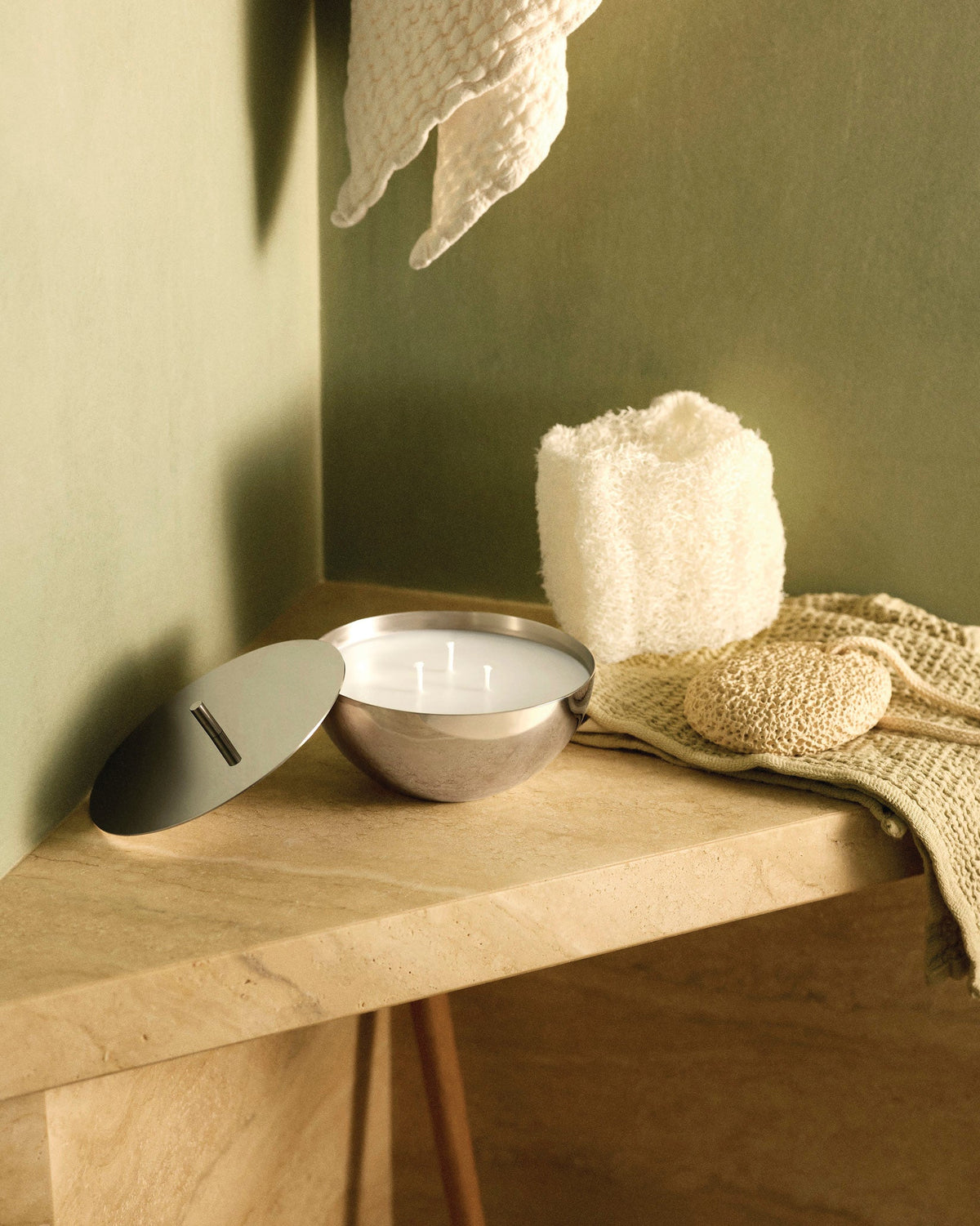 Rocc: Candle by Michael Anastassiades - 3 Waxed Wicks | ALESSI