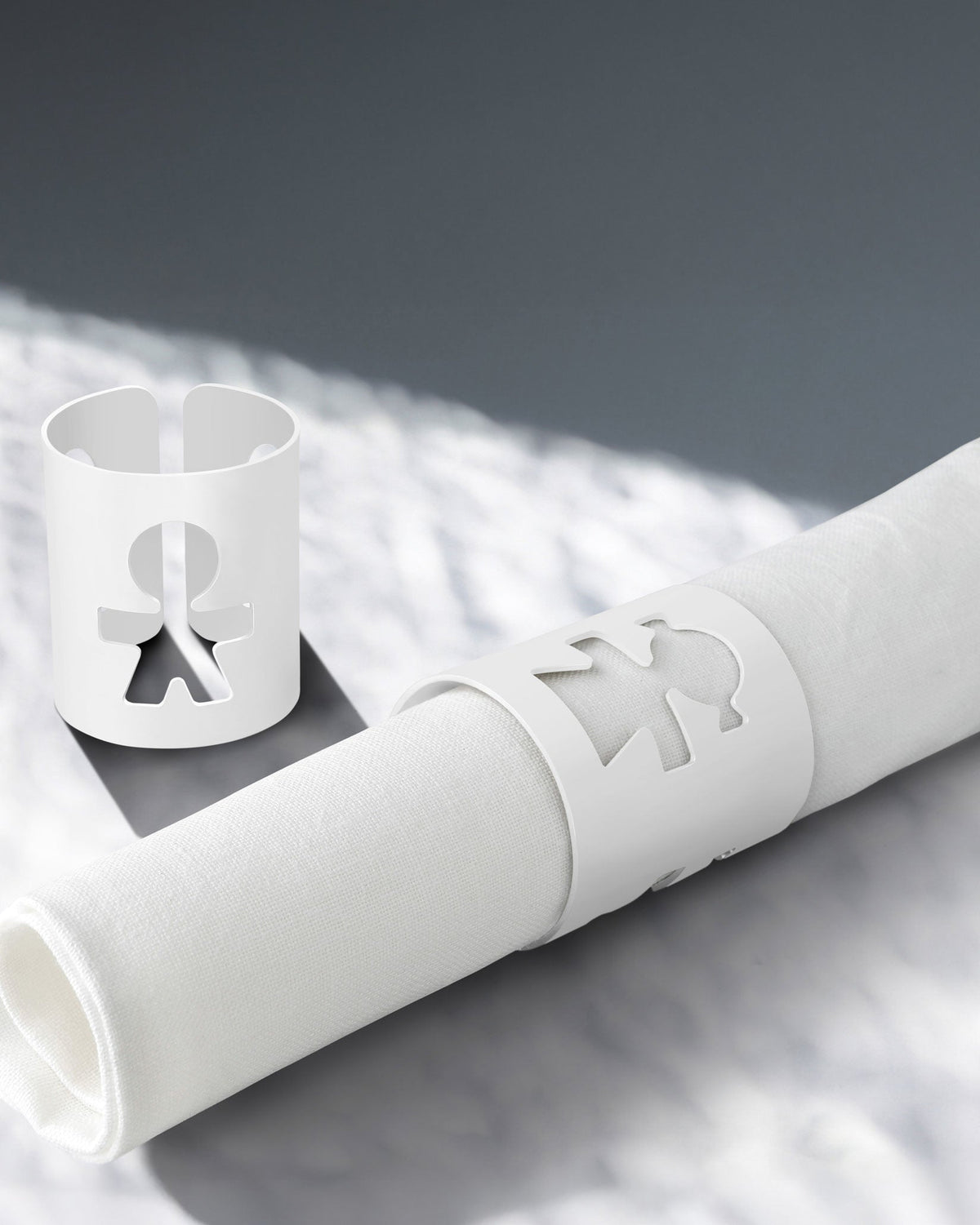 Girotondo - Set of 2 napkin rings | ALESSI