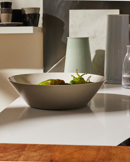 Tonale: Salad serving bowl designed By David Chipperfield | ALESSI
