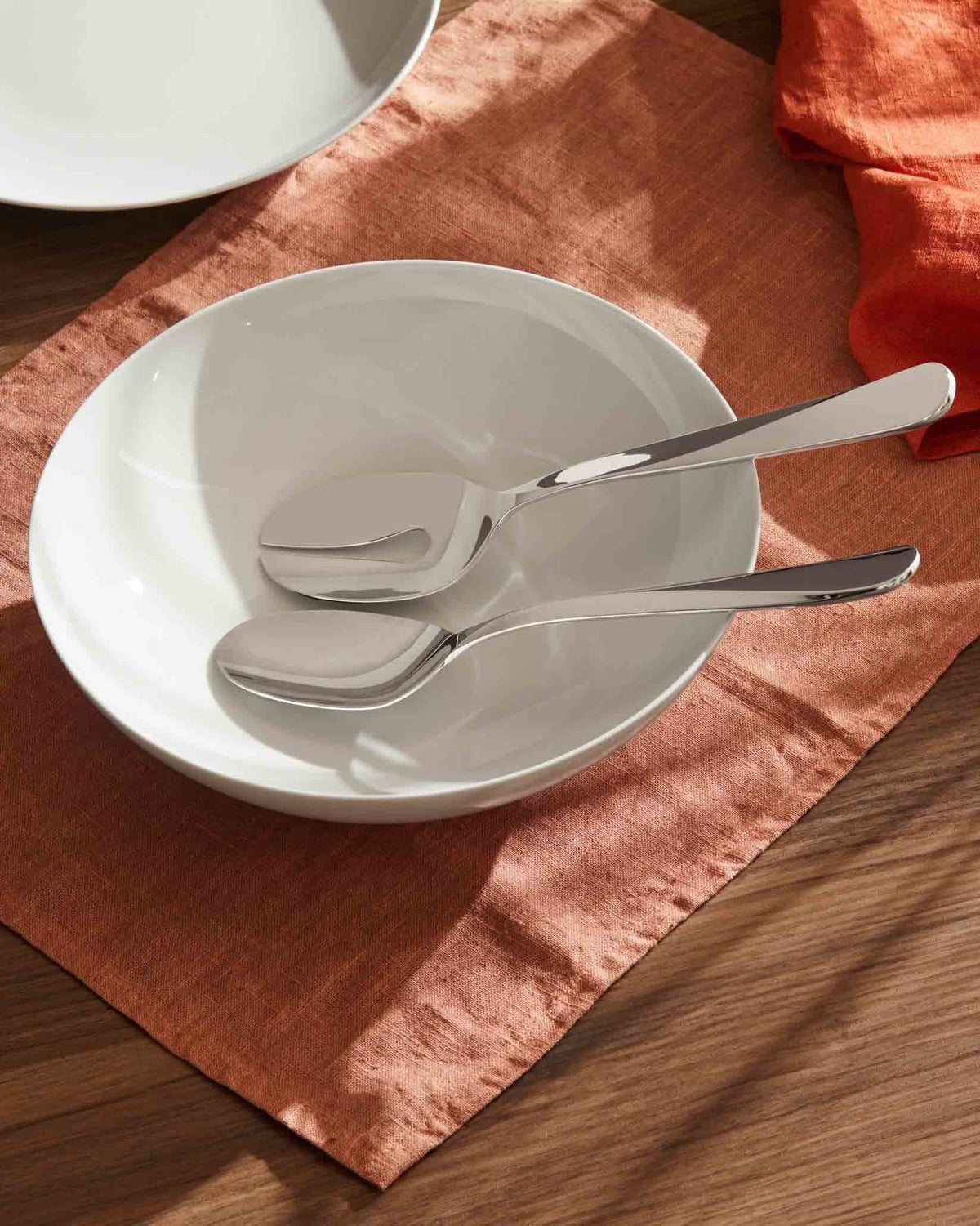 Mami: Salad serving bowl by Stefano Giovannoni | ALESSI