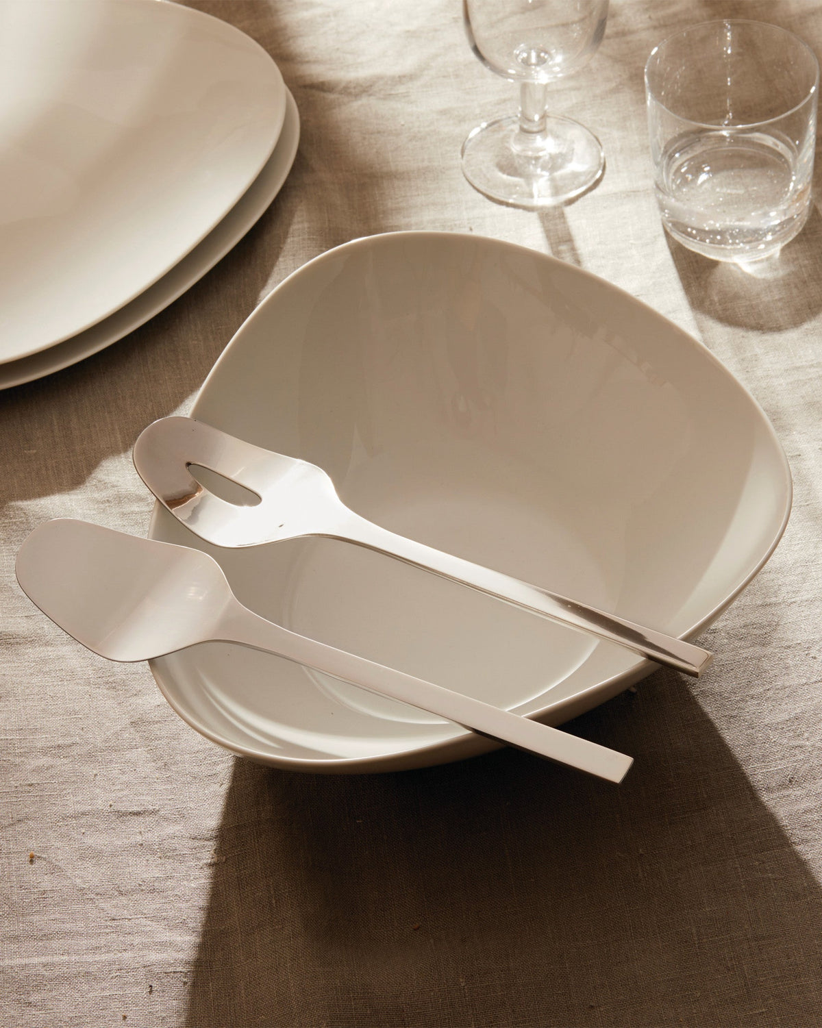 Colombina collection: Salad serving bowl | ALESSI