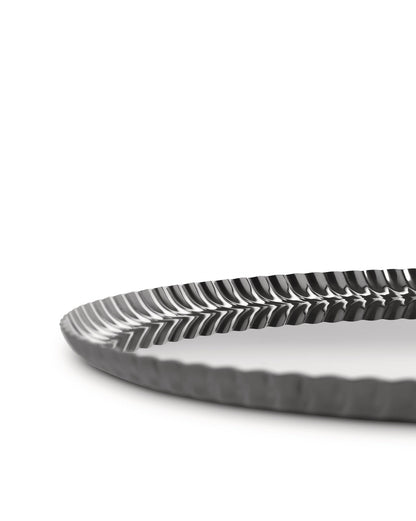 Pleats: Round Tray in Stainless Steel by Jin Kuramoto | ALESSI