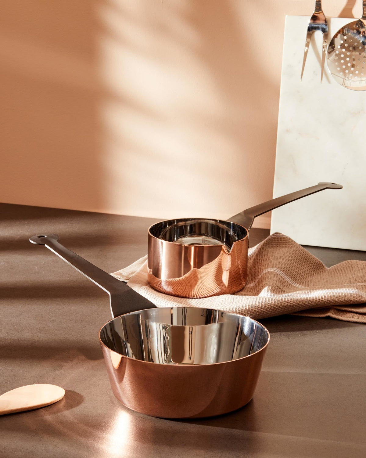 La Cintura Di Orione Saucepan With Lid By Richard Sapper | ALESSI
