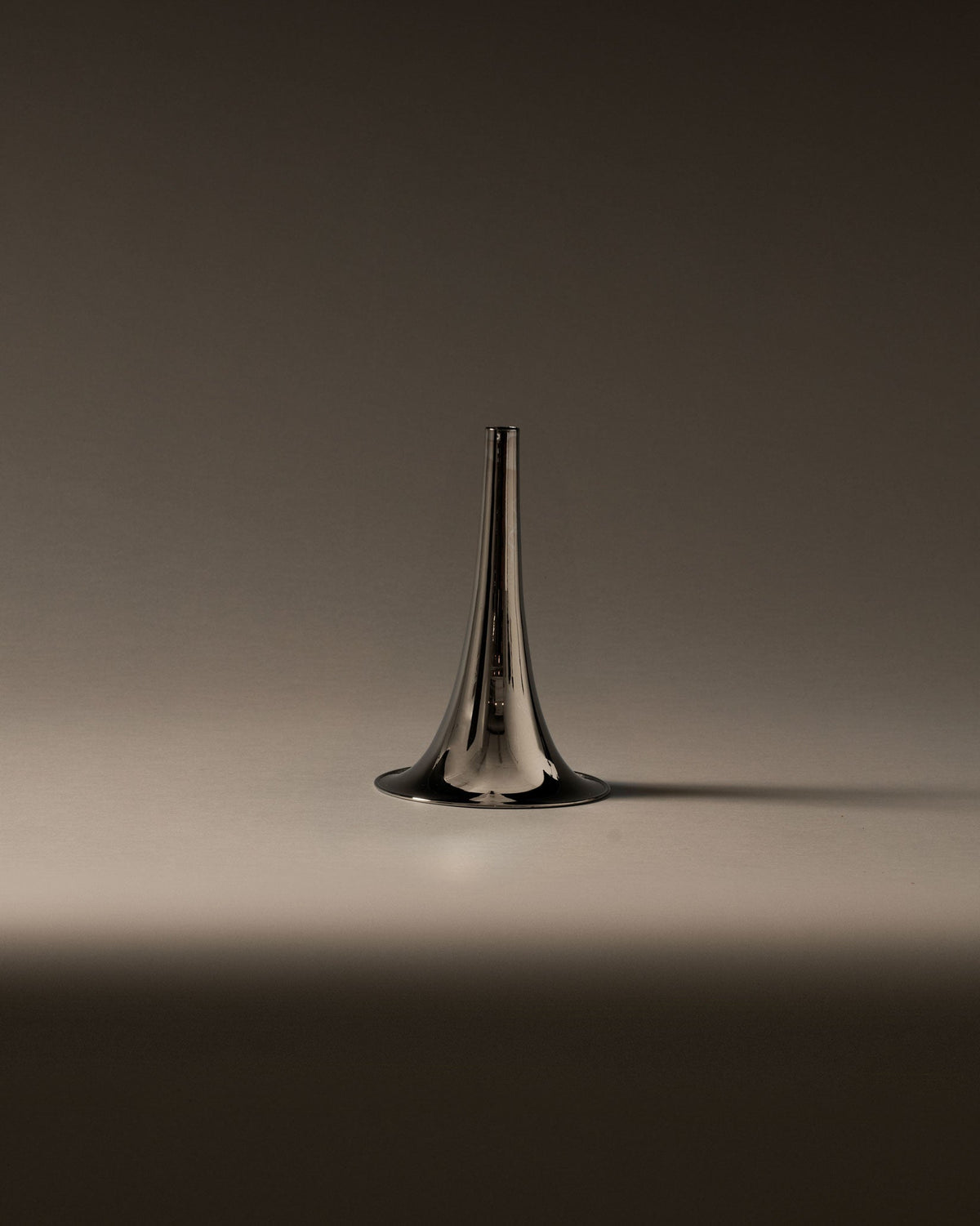 Trumpet: Flower vase By Michael Anastassiades | ALESSI