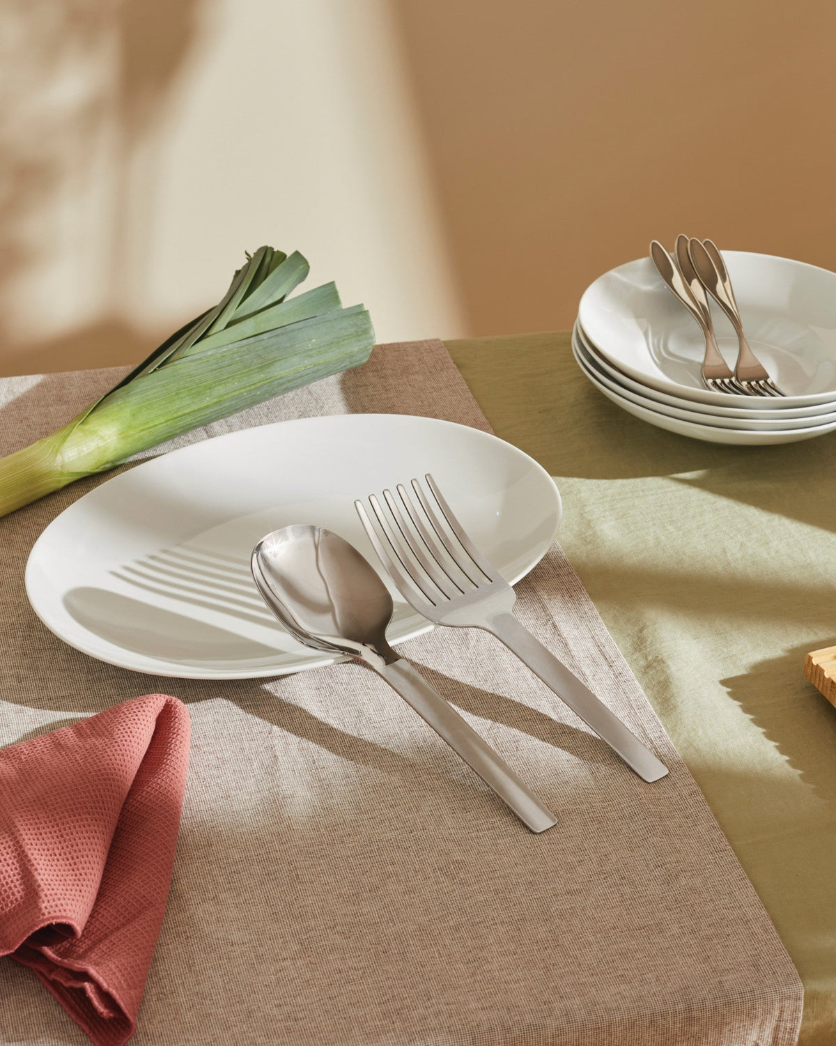 Tibidabo: Spaghetti serving fork By Kristiina Lassus | ALESSI