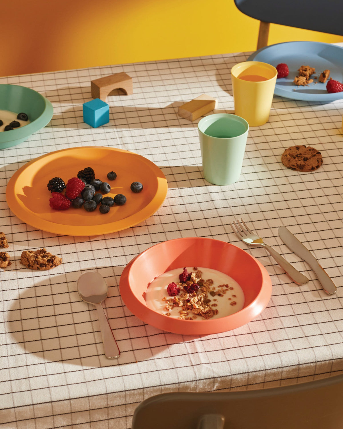 Giro Kids: collection children tableware | ALESSI